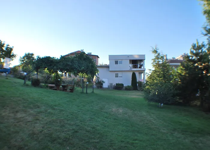 Guest house California