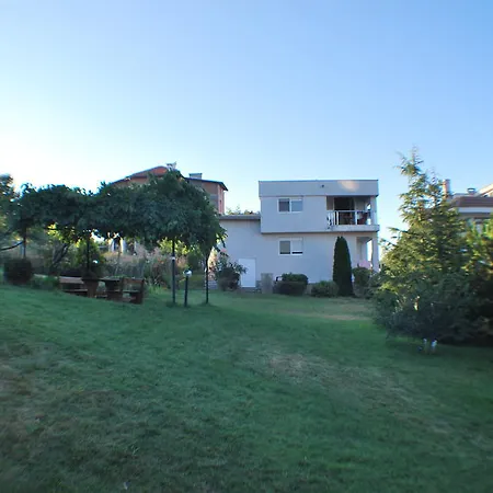 Guest house California