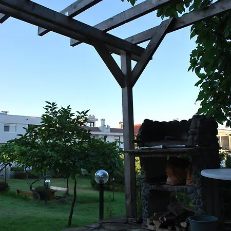 Guest house California
