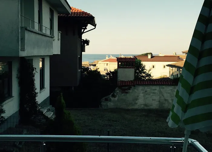 California Синеморец